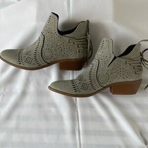 Jolimall Ankle Boots Size 8
